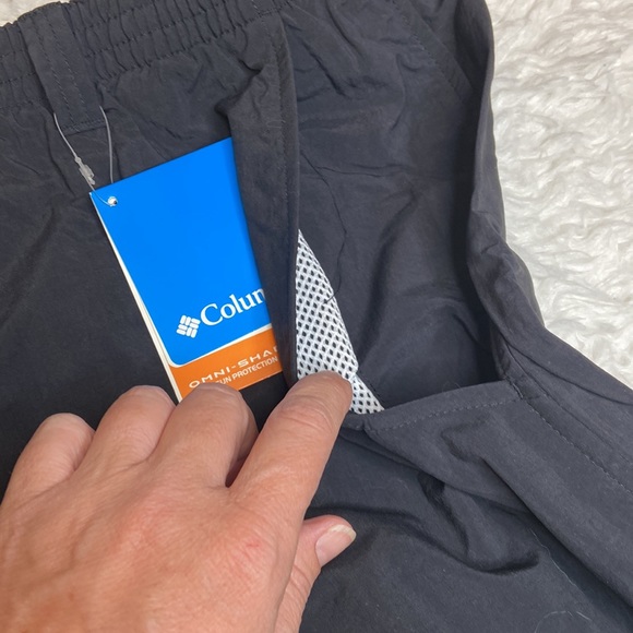 Columbia Black Omni-Shade Backcast III Water Short - Picture 6 of 13